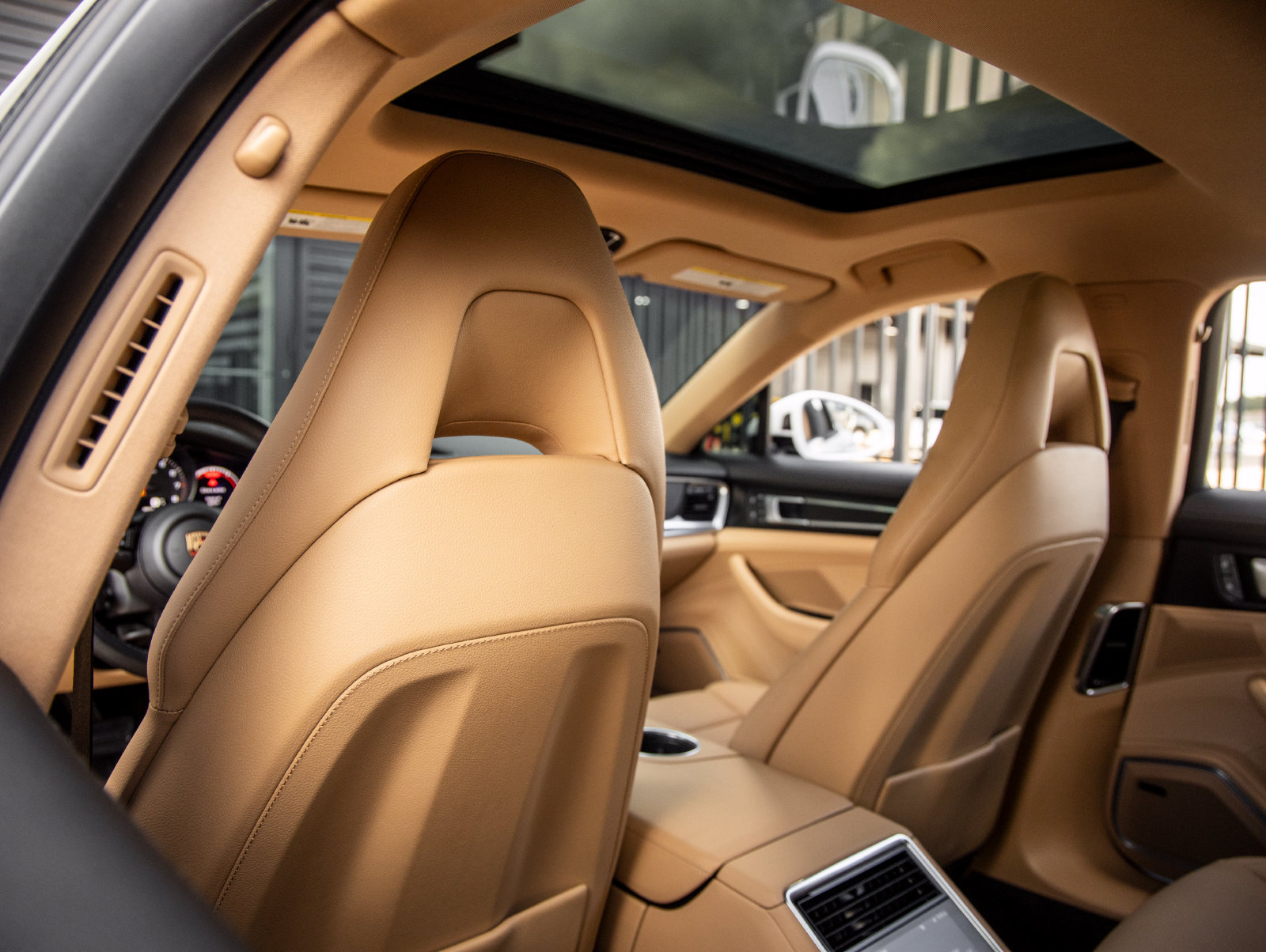 Certified 2023 Porsche Panamera Platinum Edition RWD image 27