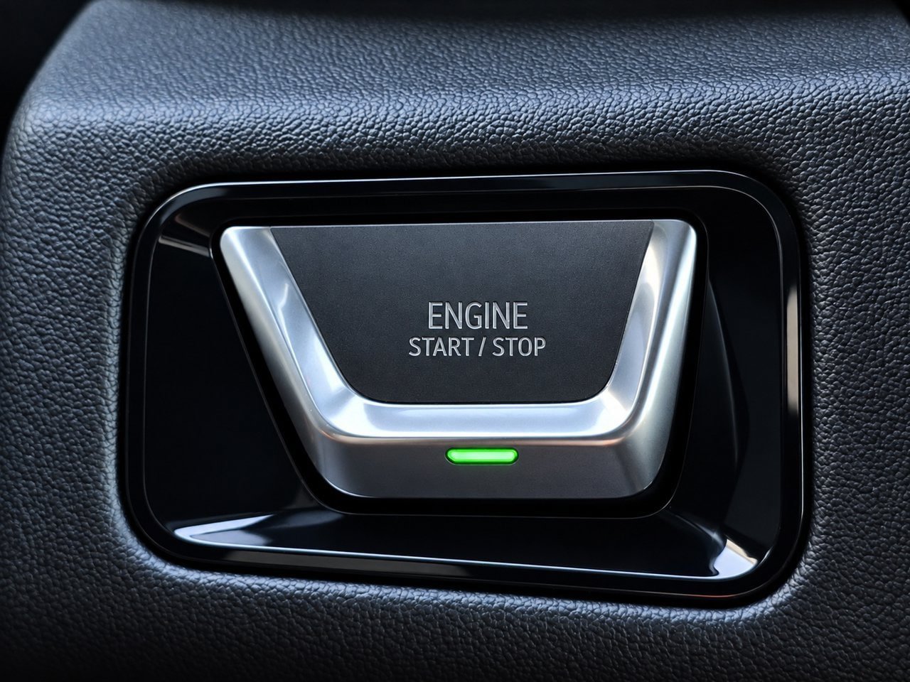 Used 2025 GMC Yukon Denali AWD/4WD image 21