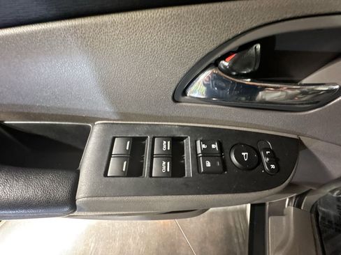 Used 2015 Honda Odyssey EX-L image 19