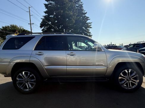 Used 2005 Toyota 4Runner Limited AWD/4WD image 3