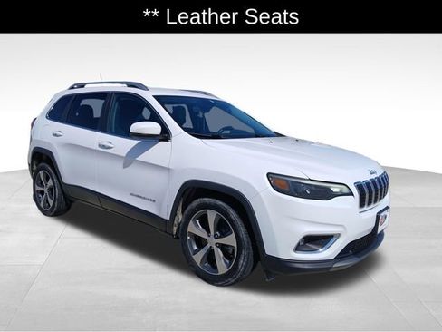 Used 2019 Jeep Cherokee Limited FWD image 7