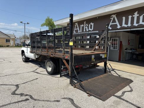 Used 2009 GMC Sierra 3500 W/T RWD image 12