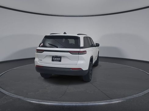 New 2026 Jeep Grand Cherokee Altitude AWD/4WD image 12