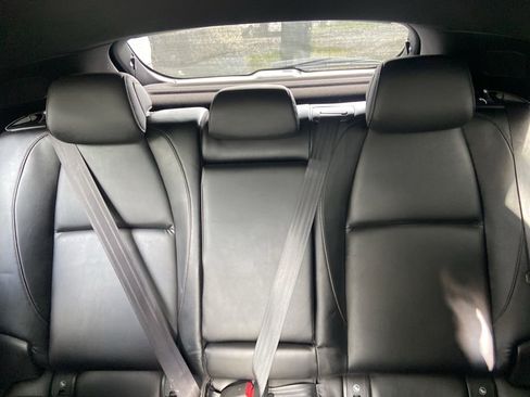 Used 2019 MAZDA MAZDA3 Hatchback w/ Preferred Package FWD image 12