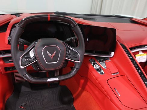 Used 2024 Chevrolet Corvette Z06 image 9