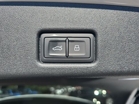 New 2026 Audi SQ5 Prestige AWD/4WD image 13