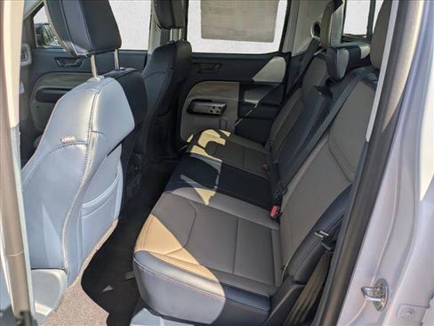 New 2025 Ford Maverick Lariat w/ 4K Tow Package image 15