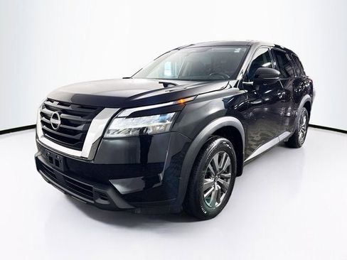 Certified 2022 Nissan Pathfinder S image 1