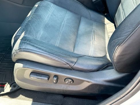 Used 2018 Honda CR-V EX-L image 9