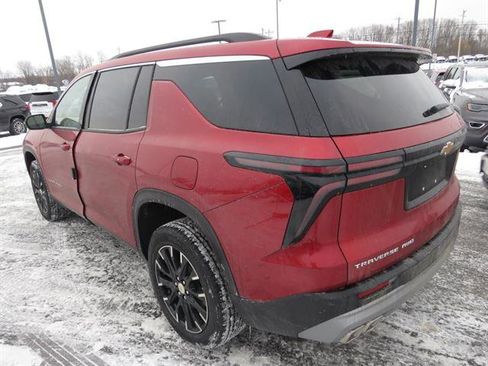 New 2026 Chevrolet Traverse LT w/ Sun and Wheel Package image 5