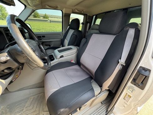 Used 2004 GMC Sierra 2500 SLT w/ Heavy-Duty Power Package AWD/4WD image 22
