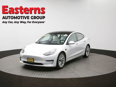Used 2023 Tesla Model 3 Standard Range image 52