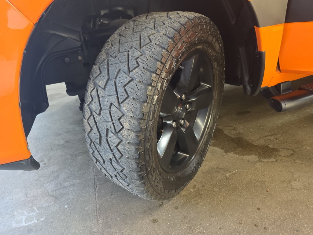 Used 2019 RAM 1500 Express w/ Ignition Orange Sport Package AWD/4WD image 33
