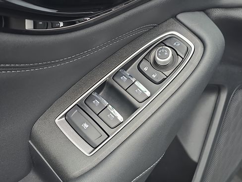 Used 2025 Subaru Outback Touring image 22