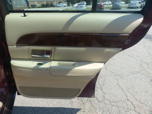 Used 2008 Mercury Grand Marquis GS RWD image 13