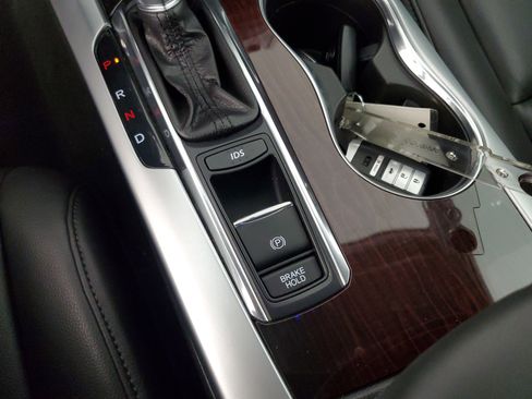 Used 2016 Acura TLX image 17