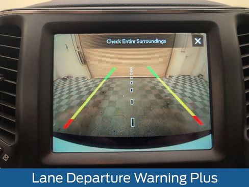 Used 2020 Jeep Cherokee Trailhawk image 32