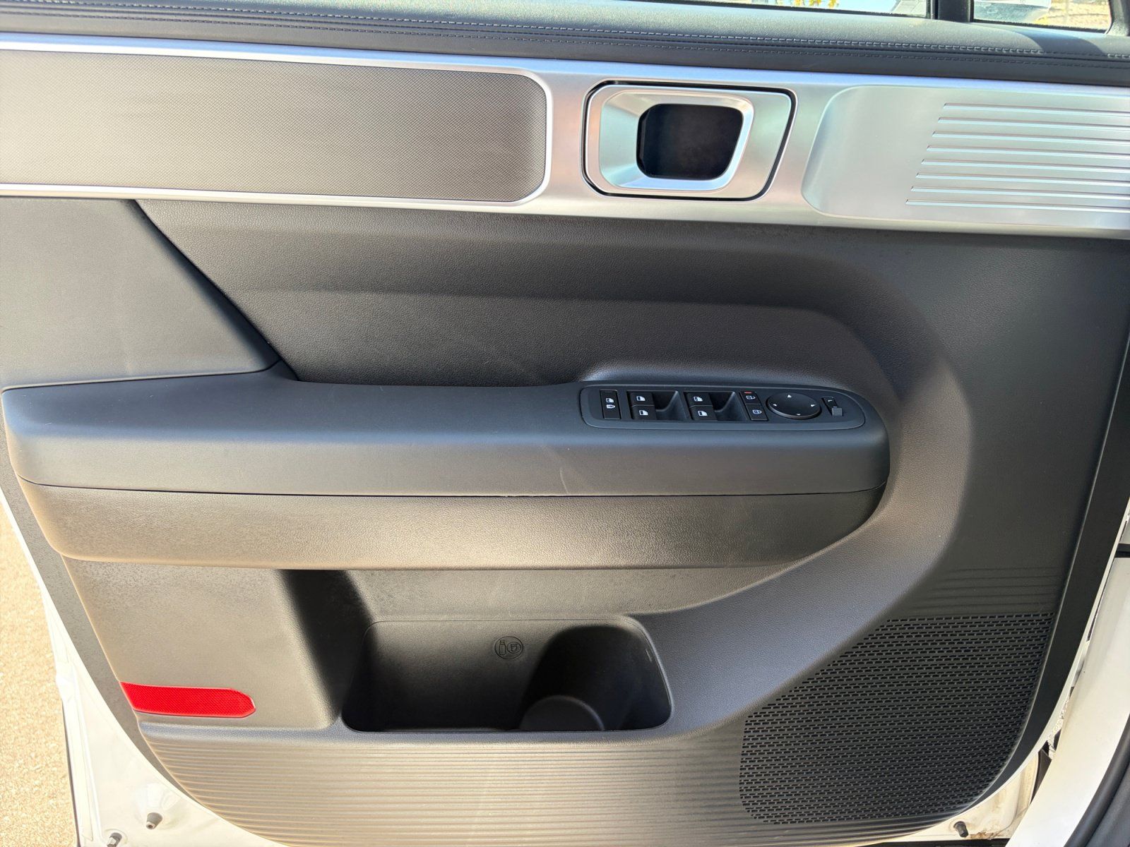 Certified 2025 Hyundai Santa Fe SE AWD/4WD image 13
