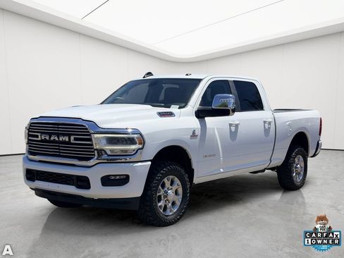 Used 2024 RAM 2500 Laramie AWD/4WD image 2