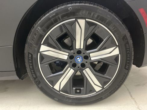 New 2022 BMW iX xDrive50 w/ Premium Package image 11