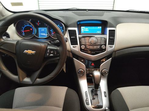 Used 2016 Chevrolet Cruze LS image 22