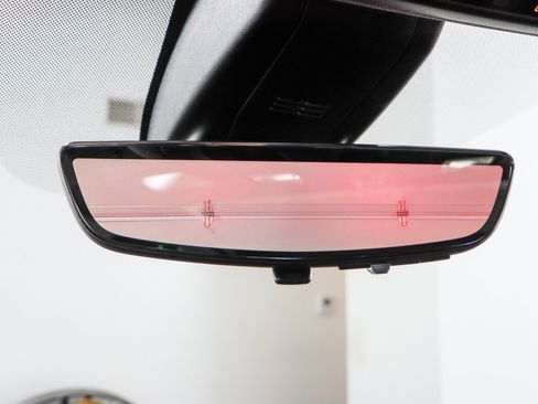 Used 2021 GMC Yukon Denali w/ Denali Premium Package image 25