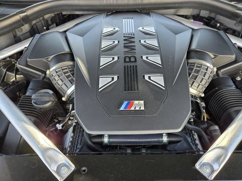 Used 2024 BMW X5 M60i AWD/4WD image 33