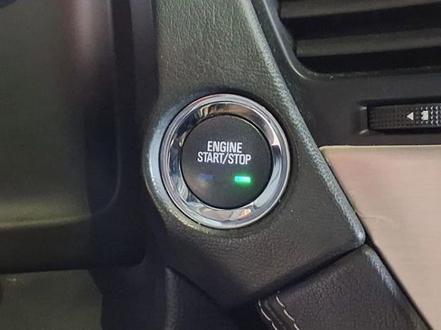 Used 2020 GMC Yukon Denali w/ Denali Ultimate Package image 27