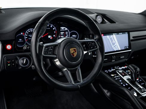 Certified 2020 Porsche Cayenne AWD/4WD image 17