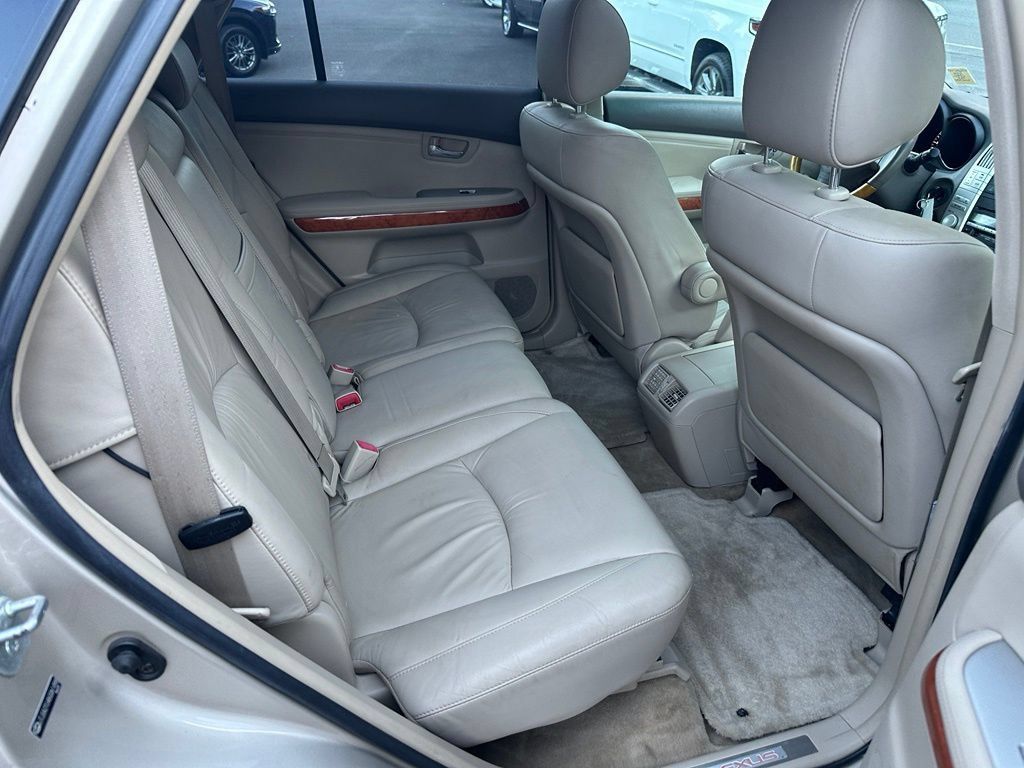 Used 2006 Lexus RX 330 FWD image 11