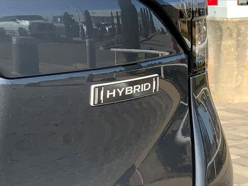 New 2025 Subaru Forester Premium image 9