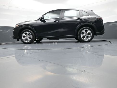 Used 2023 Honda HR-V LX image 31