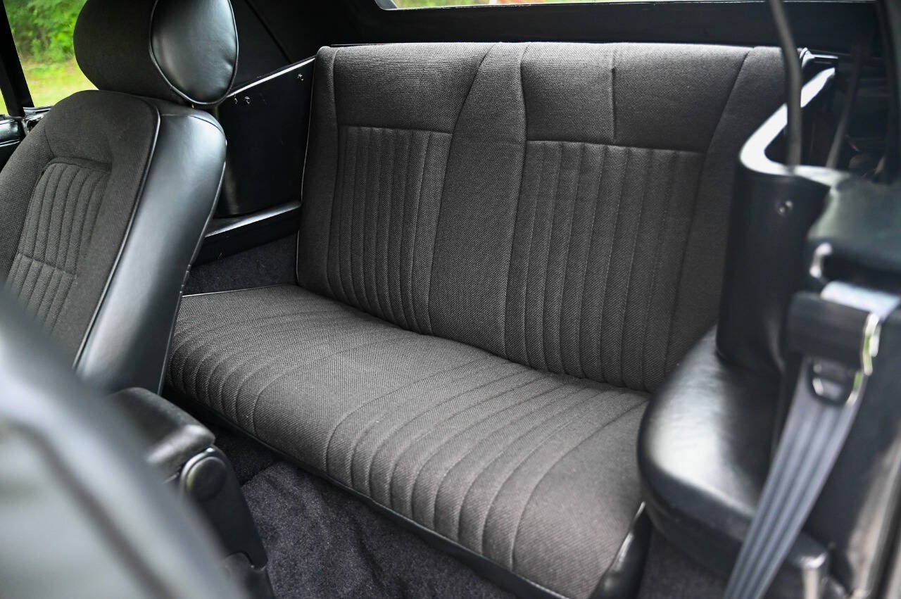 Used 1989 Ford Mustang LX RWD image 71