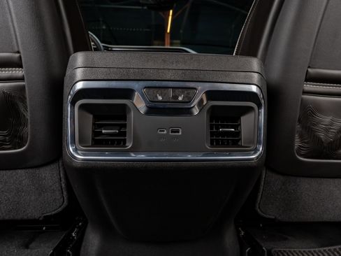 Used 2026 GMC Sierra 1500 Denali Ultimate image 33