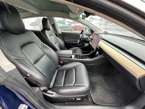 Used 2018 Tesla Model 3 Long Range RWD image 14