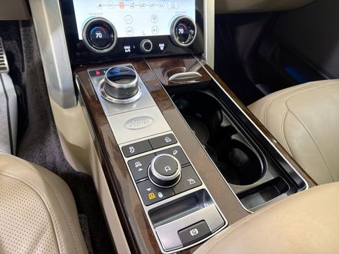 Used 2022 Land Rover Range Rover Westminster Edition image 21