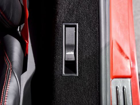 Used 2021 Ferrari SF90 Stradale image 38