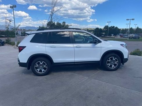 Used 2023 Honda Passport TrailSport image 9