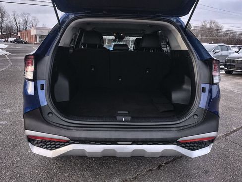 Used 2023 Kia Sportage EX image 11