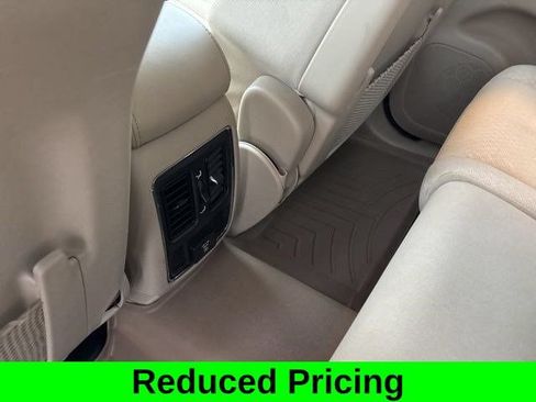 Used 2022 Jeep Grand Cherokee Laredo E w/ Security & Convenience Group AWD/4WD image 32