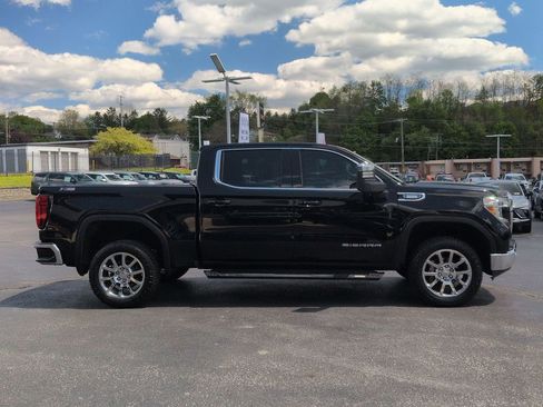 Used 2020 GMC Sierra 1500 SLE w/ SLE Value Package AWD/4WD image 4