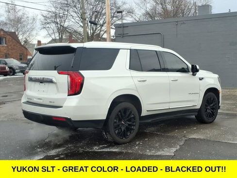 Used 2023 GMC Yukon SLT w/ SLT Premium Package image 4