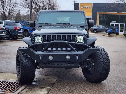 Used 2020 Jeep Wrangler Unlimited Sport S image 2