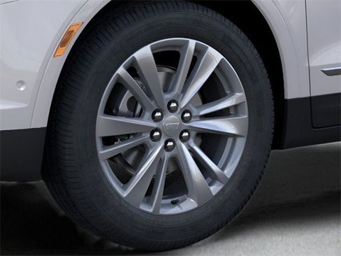 New 2025 Cadillac XT5 Premium Luxury w/ Technology Package image 9