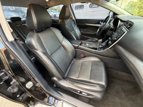 Used 2017 Nissan Maxima 3.5 SV FWD image 37