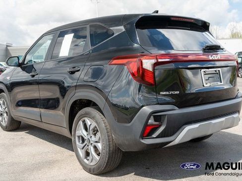 Used 2024 Kia Seltos LX AWD/4WD image 9