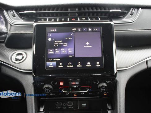 Used 2024 Jeep Grand Cherokee L Laredo AWD/4WD image 16
