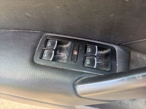 Used 2013 Volkswagen Passat TDI SE FWD image 20