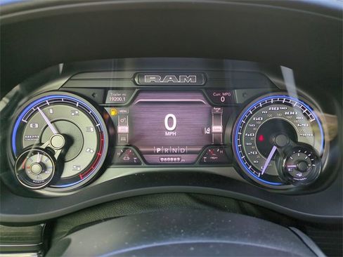 Used 2022 RAM 3500 Limited image 33