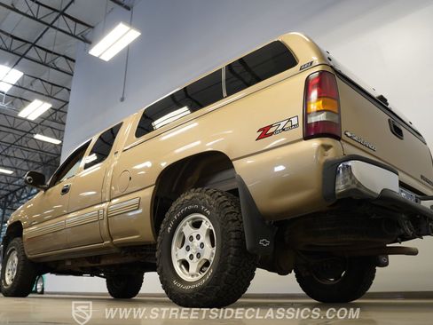 Used 2000 Chevrolet Silverado 1500 LS w/ Off-Road Chassis Pkg AWD/4WD image 26
